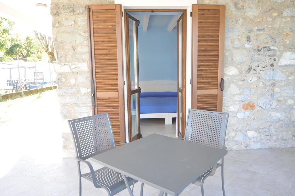דומאסו Villa Carolina חדר תמונה
